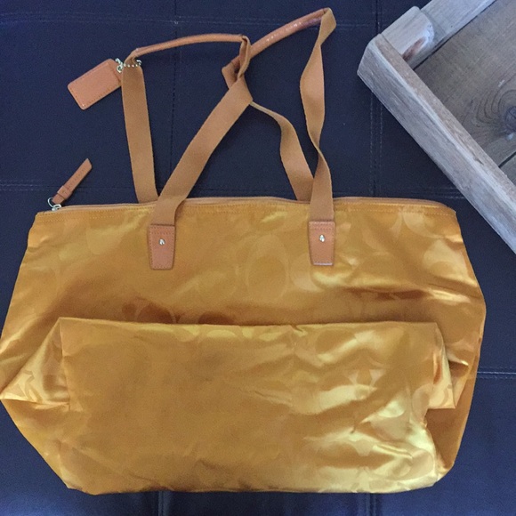 Orange fabric Coach bag - Picture 2 of 5